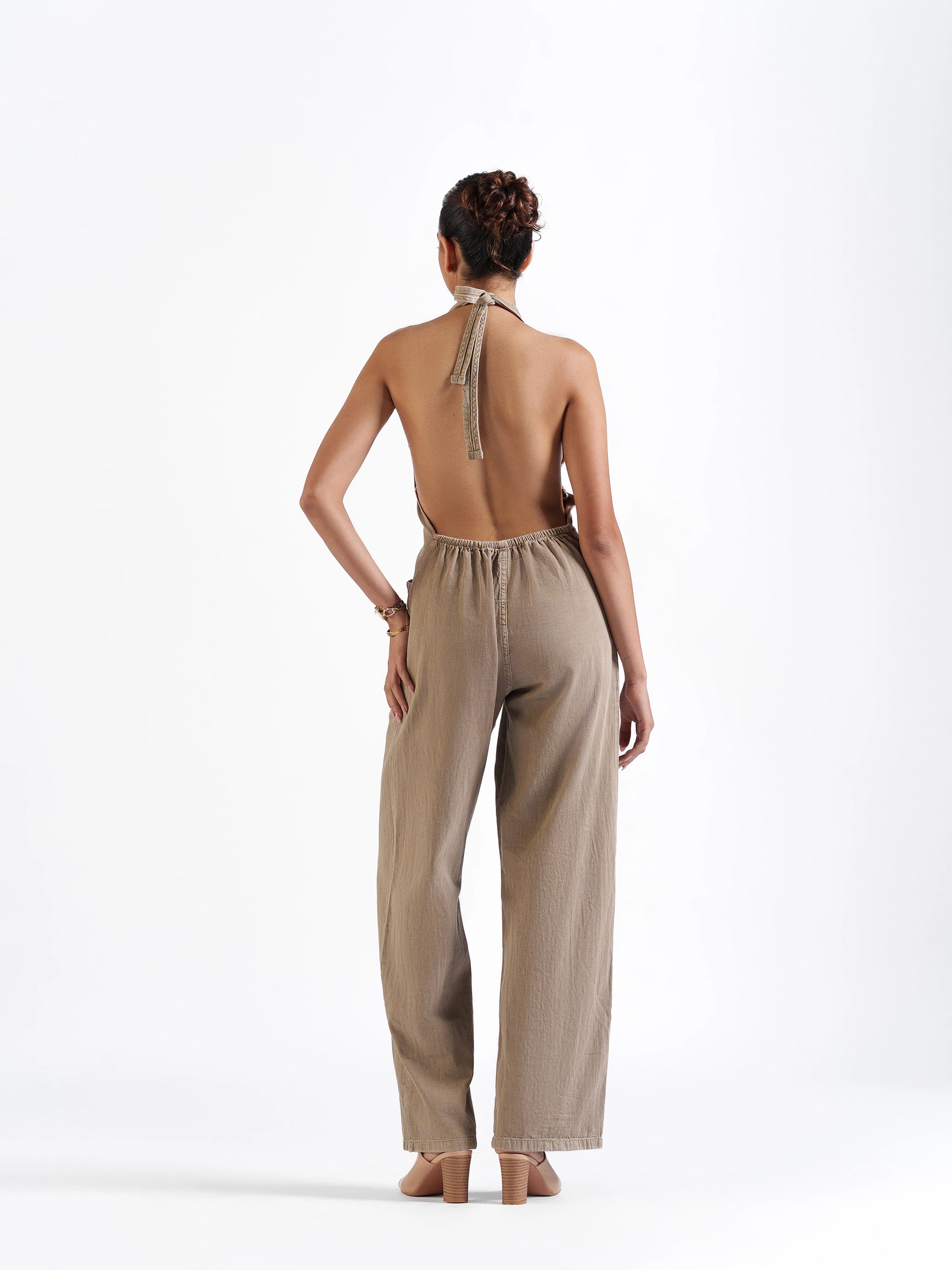 BACKLESS SAND SUIT