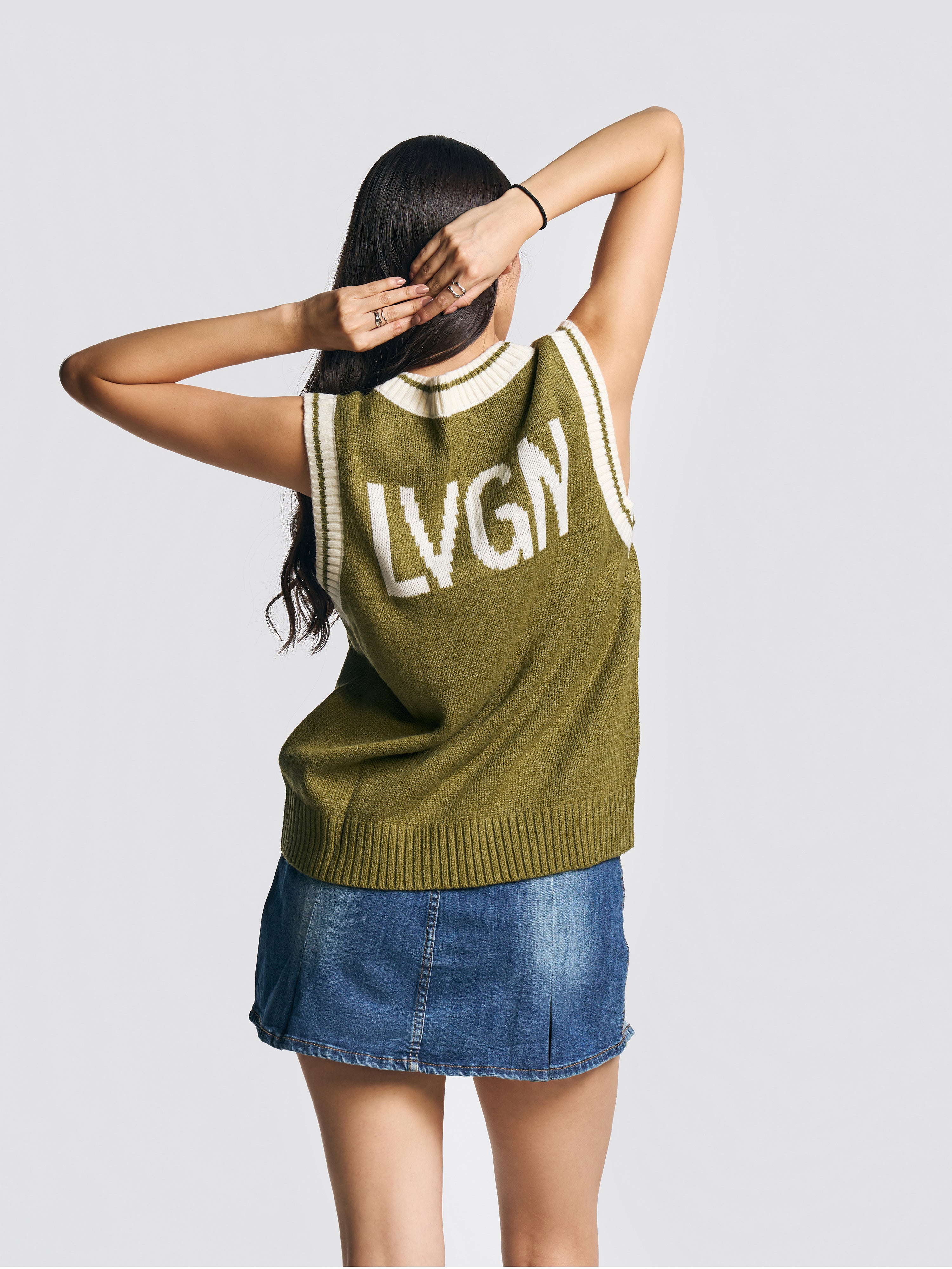 UNISEX SLEEVELESS VEST GREEN