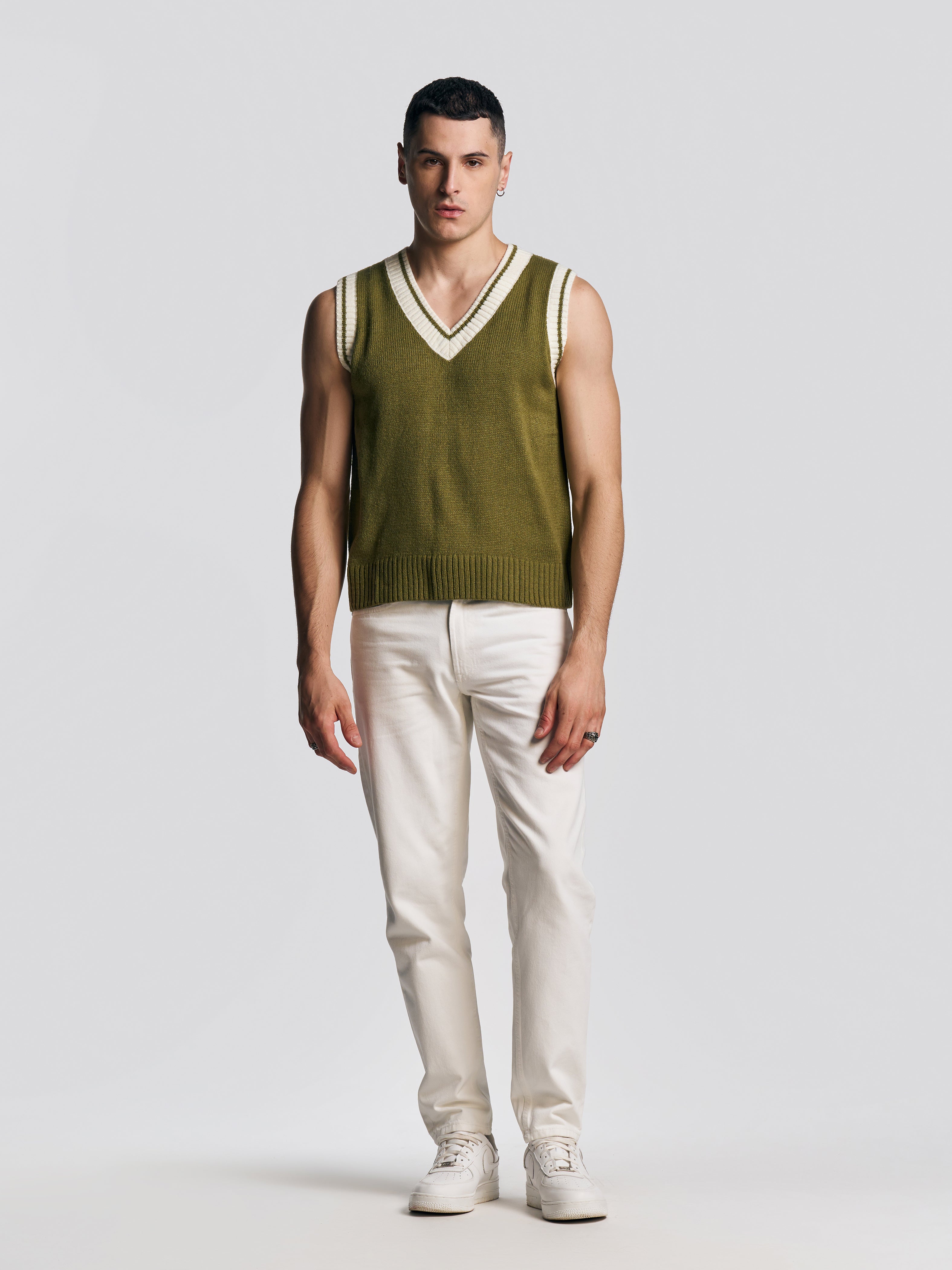 UNISEX SLEEVELESS VEST GREEN