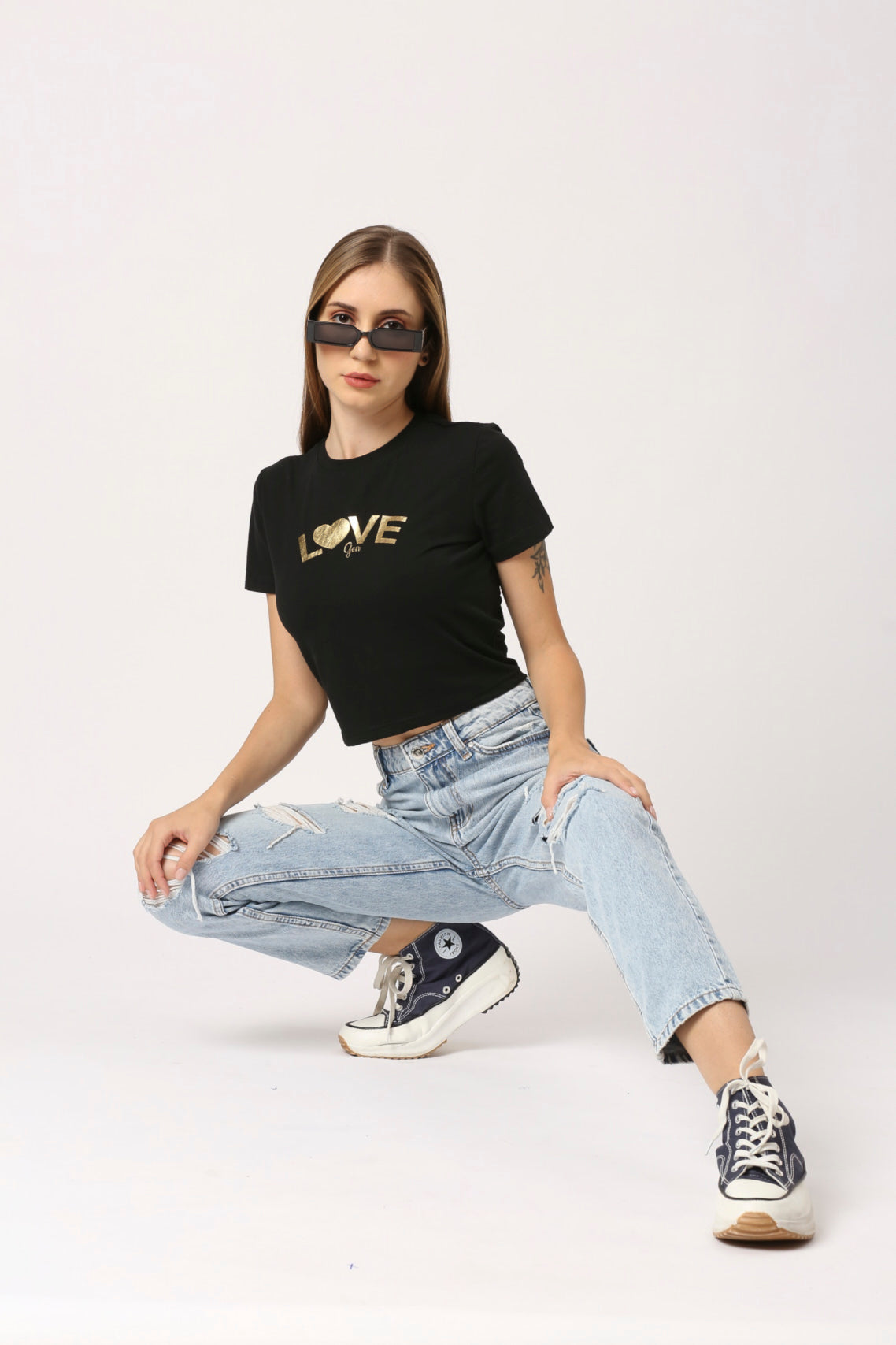 Women Black Round Neck Short Sleeve Fitted Crop Printed T-Shirt