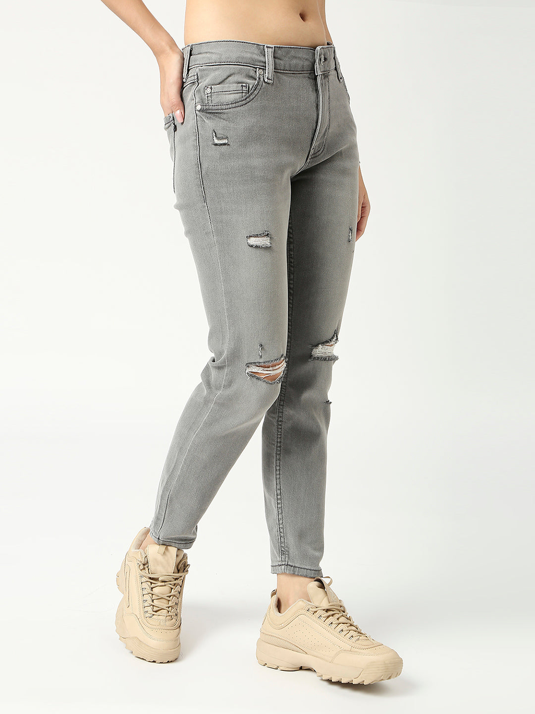 Women Skinny Fit High-Rise Mildly Distressed Jeans