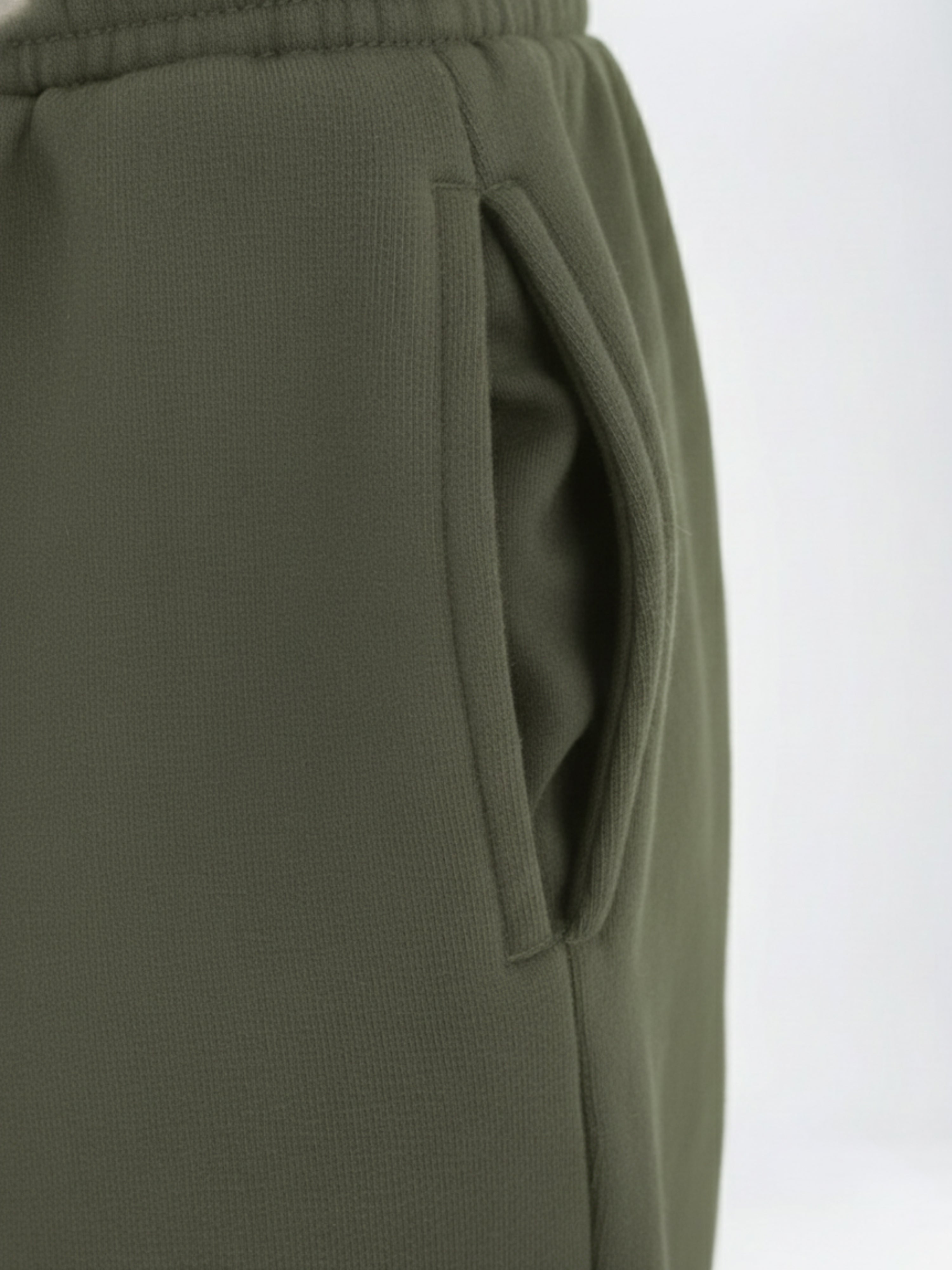 DR Olive Monochrome Jogger